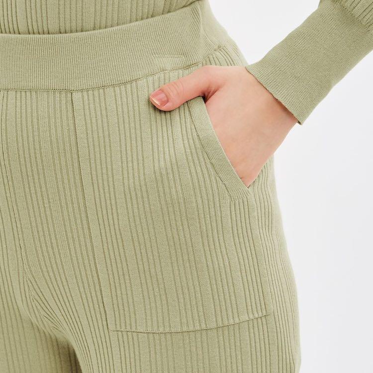 Cream Knit Pants by GU Uniqlo, Fesyen Wanita, Pakaian Wanita, Bawahan di Carousell