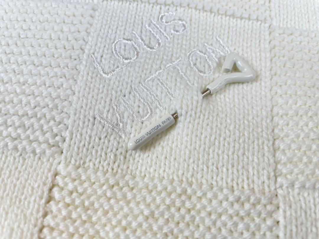 QC] LV Damier Stitch Crewneck from MADE BY FIRE : r/DesignerReps