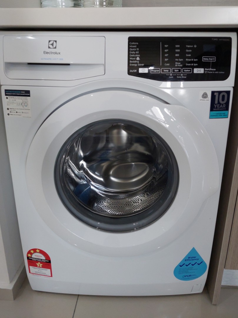 Electrolux 7.5kg front loading washing machine 1200 rpm, TV & Home