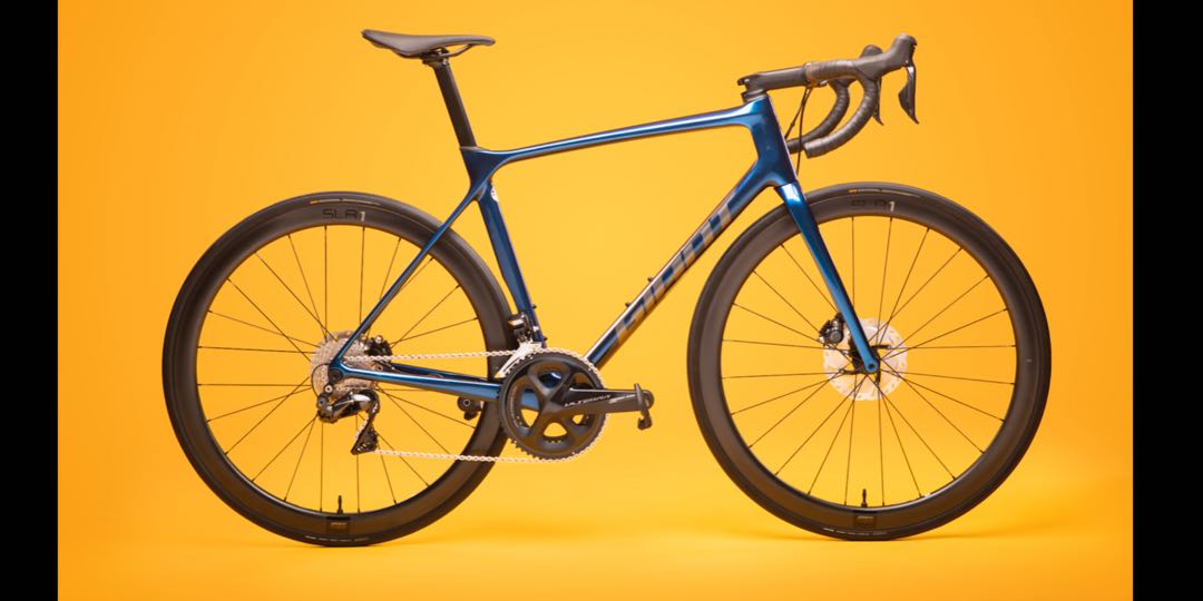 Giant Road Bike, Sports Equipment, Bicycles & Parts, Bicycles on Carousell