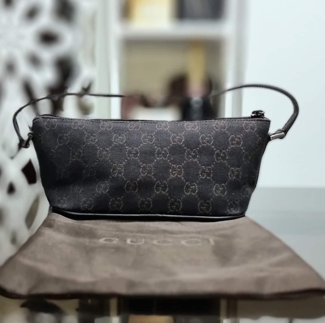 gucci pochette black