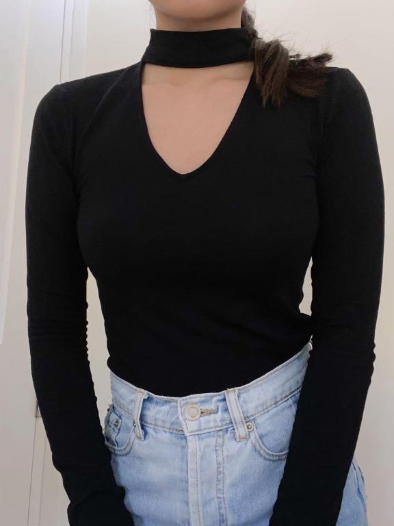 H M black velvet long sleeved v neck choker top
