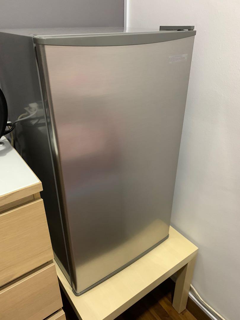 INVENTOR MINI FRIDGE 93L (Sliver), TV & Home Appliances, Kitchen