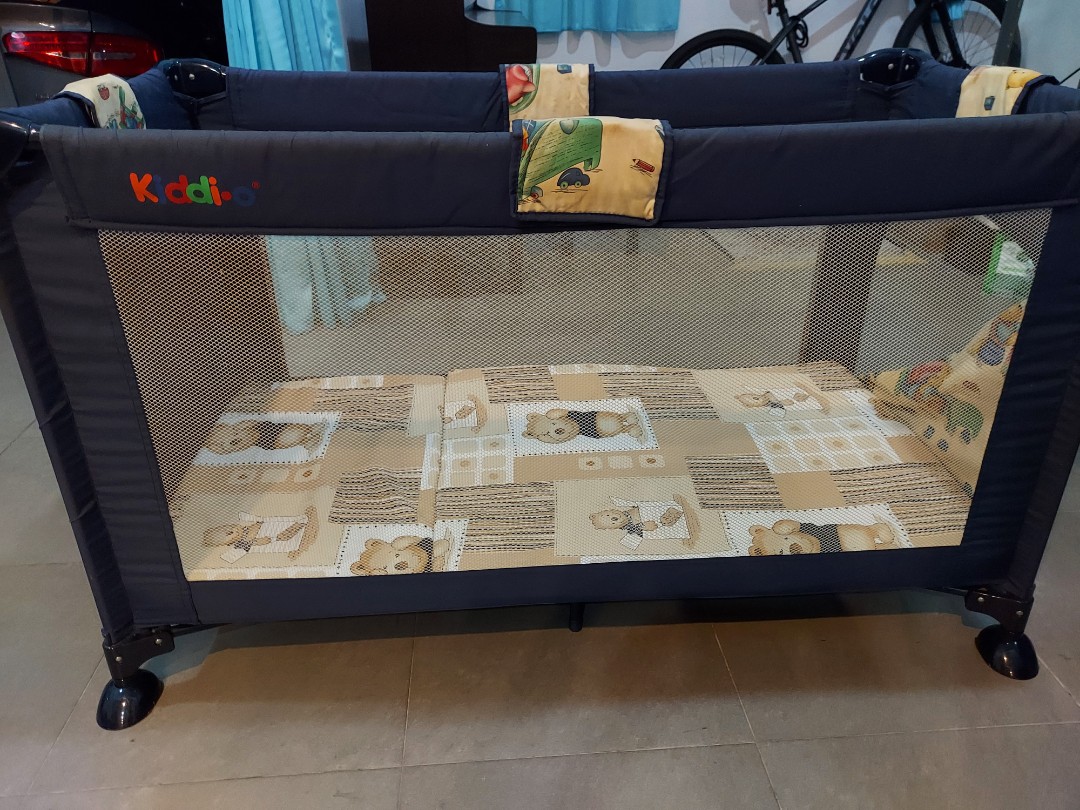 Kiddio travel shop cot