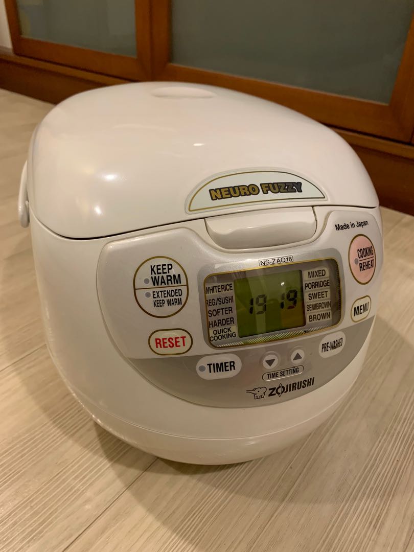 Made in Japan Zojirushi Fuzzy Logic rice cooker/warmer size