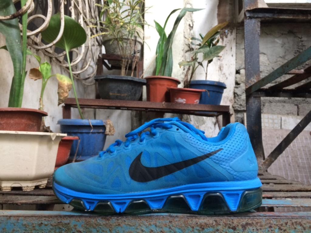 Nike tailwind 7 review deals