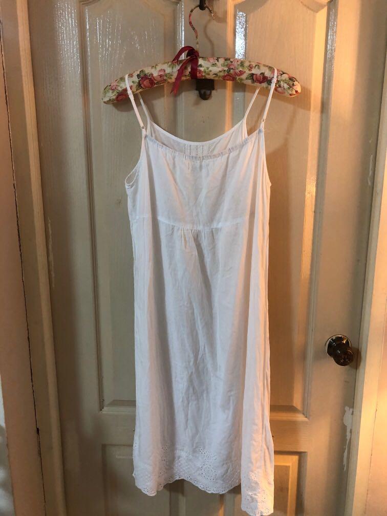 OSHARA DRESS, Women's Fashion, Dresses & Sets, Dresses on Carousell