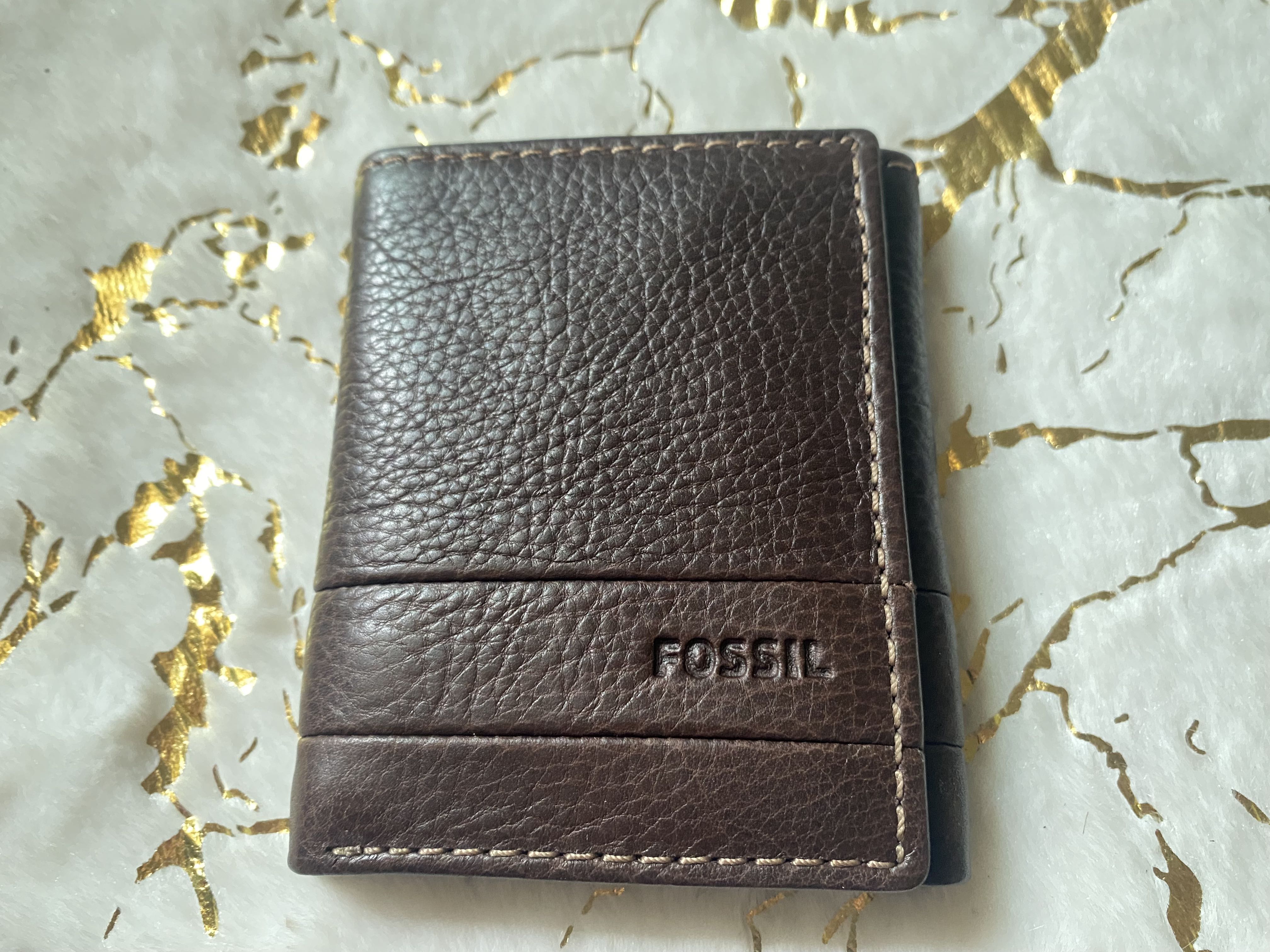 Ready Stock Fossil Men Lufkin Trifold Dark Brown Men s Fashion