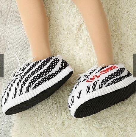 Plush yeezy slippers hot sale