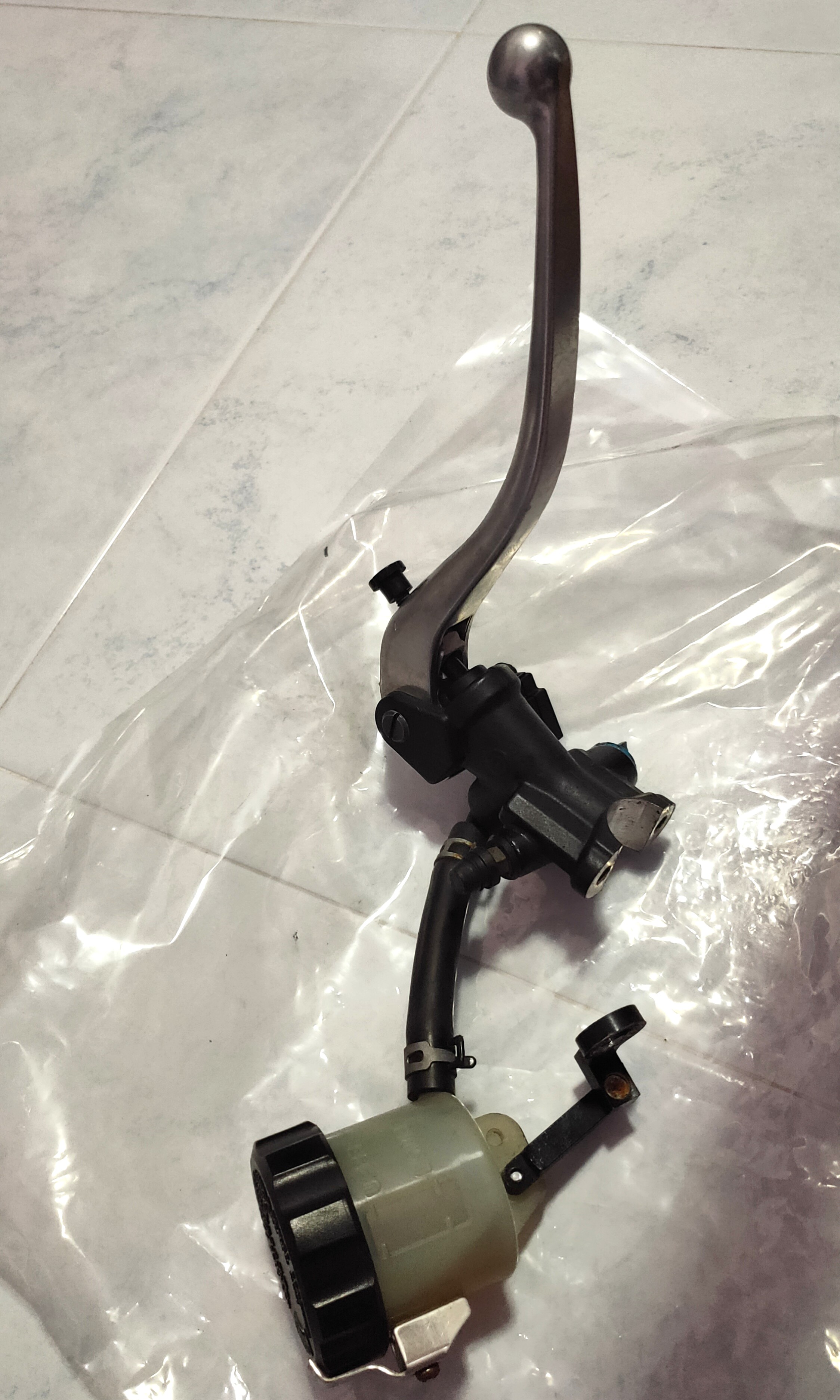 Yamaha yzf r1 brembo front brake master cylinder, Motorcycles
