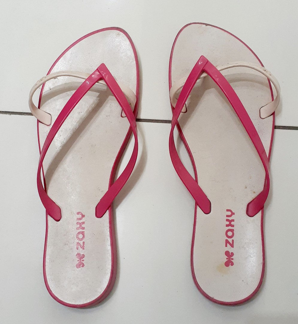 Zoxy slipper, Women's Fashion, Footwear, Flats & Sandals on Carousell