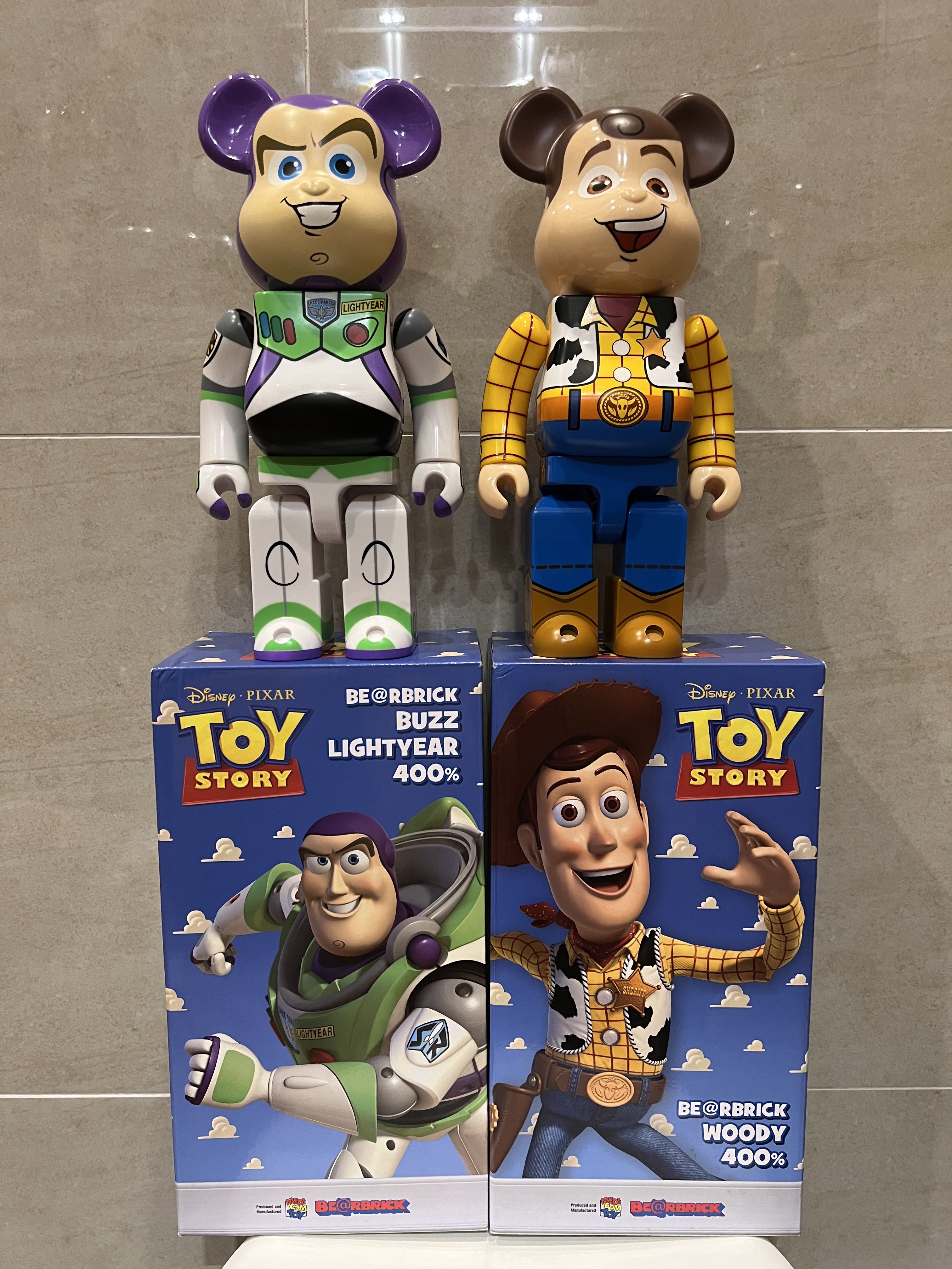 Bearbrick Toy Story Buzz Woody 400%, 興趣及遊戲, 玩具& 遊戲類