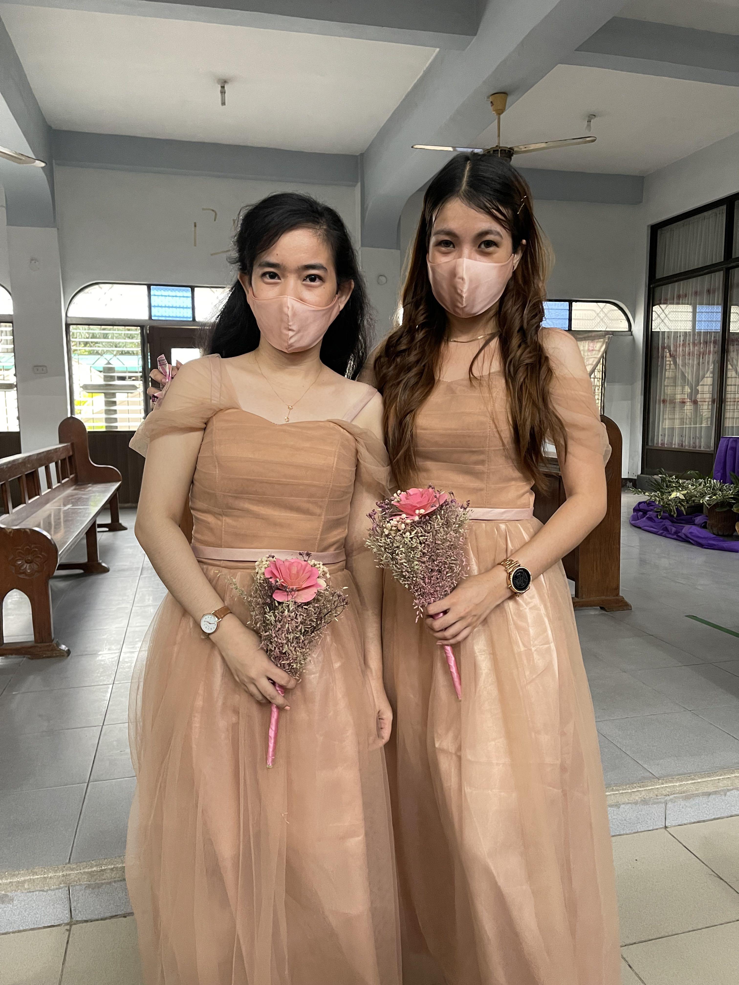 Bridesmade long gown (Category: Evening dresses & gowns) located in Valenzuela. Submitted by allaboutthings12 (Listing ID 1120890491, Image 1). Description: Used once Small Nude color.