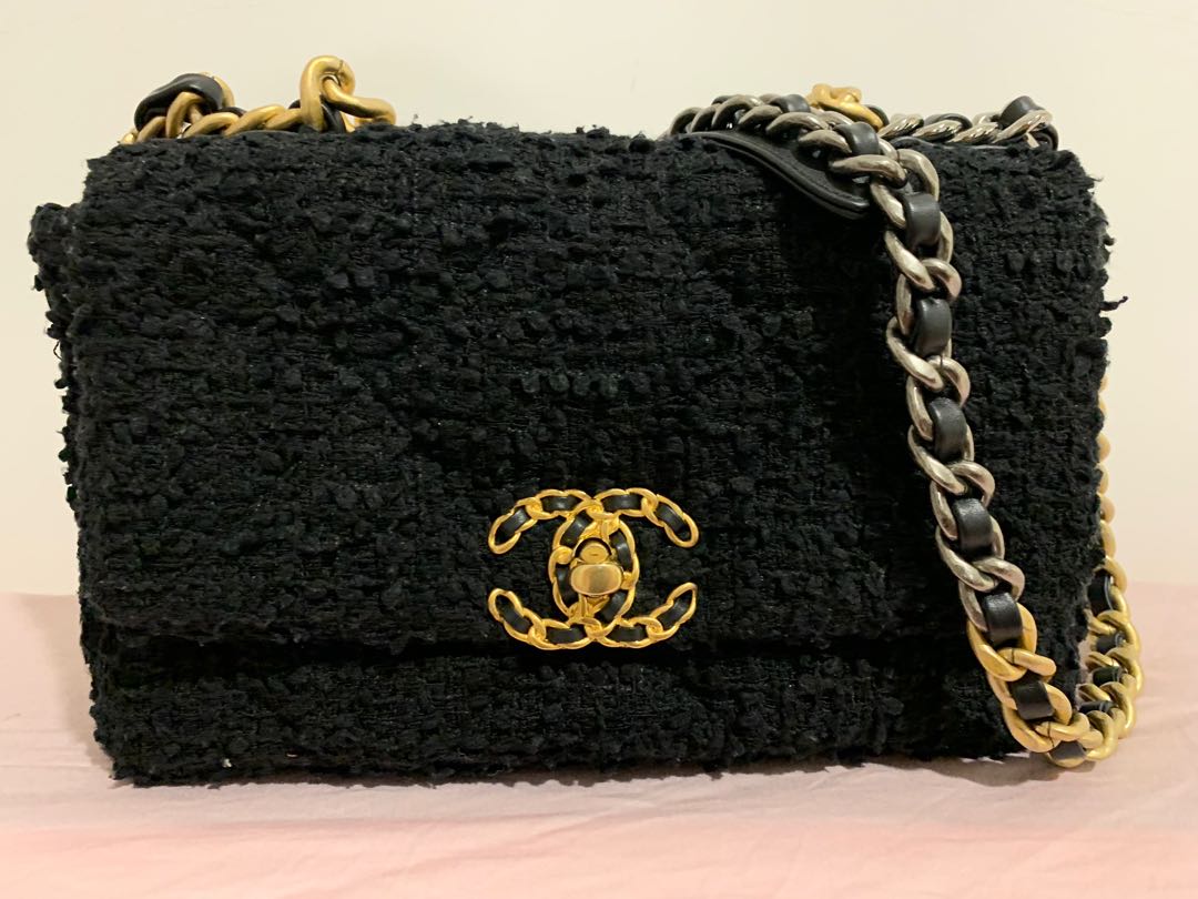 Chanel 19 deals black tweed
