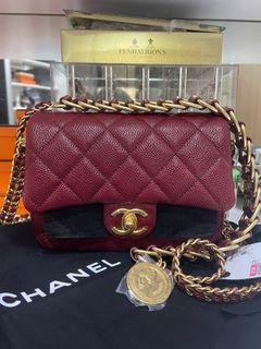 chanel coin flap bag marroon caviar ghw ( chips)