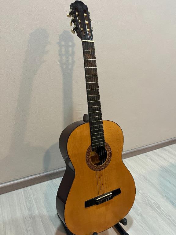Classical guitar Hohner HC06 Classical Nylon String Acoustic Guitar