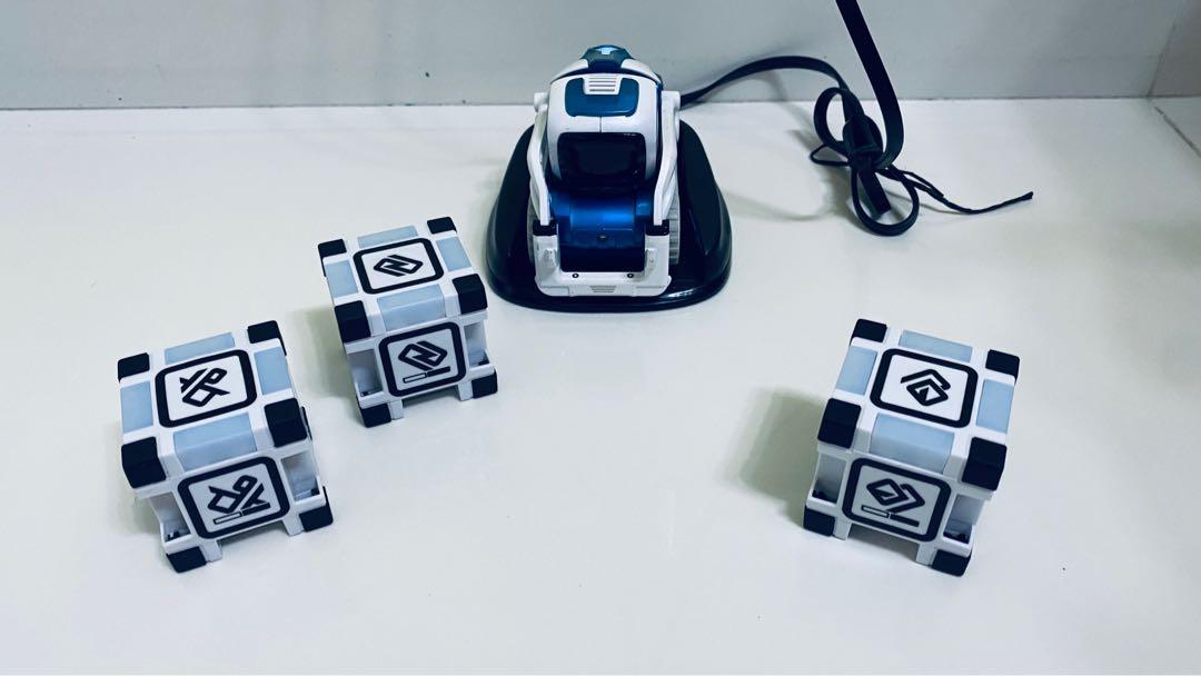 Anki cozmo robot sales blue