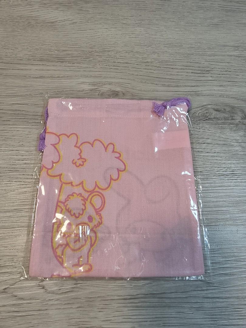 Draw String Pouch (Category: Purses & Pouches) located in Singapore. Submitted by nic281275 (Listing ID 1120964236, Image 3). Description: Brand New in packing. Size : Width 16cm Height 18cm. $1 each pouch. Normal mail $2 Minimum purchase 3 pieces..