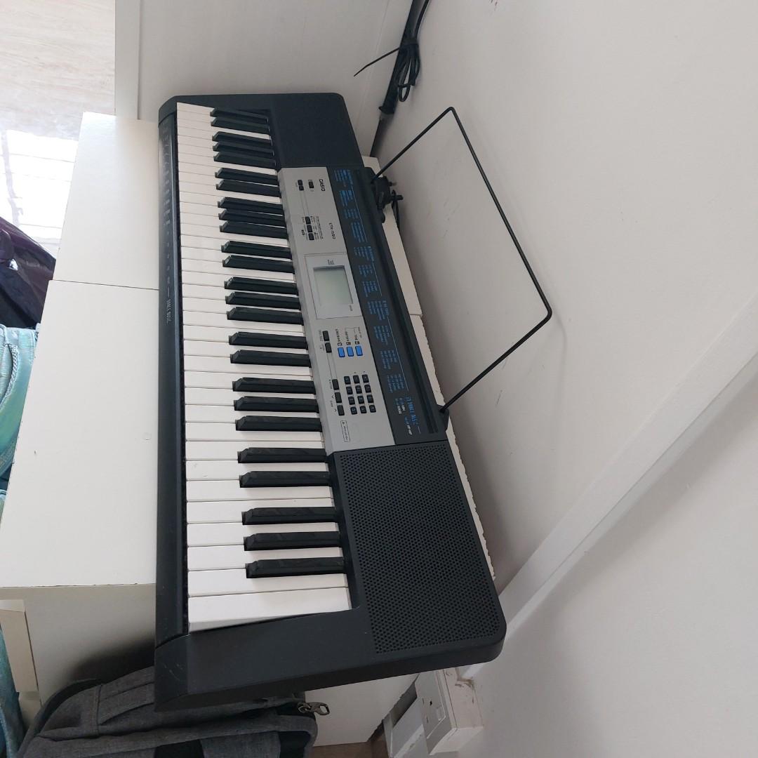 Electric keyboard Casio CTK 1550 model, Hobbies & Toys, Music & Media