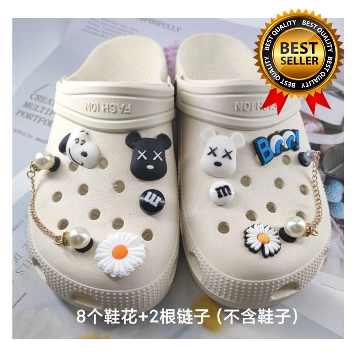 White & Black Crocs Jibbitz Letter V Shoe Accessories