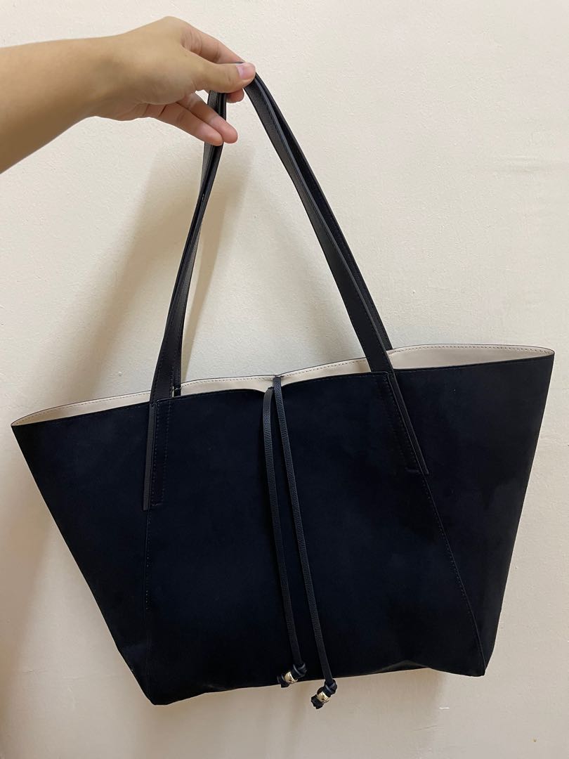 H M tote bag in black Women s Fashion Bags Wallets Tote Bags