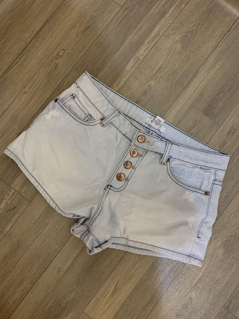 Hot pants Forever 21, Fesyen Wanita 