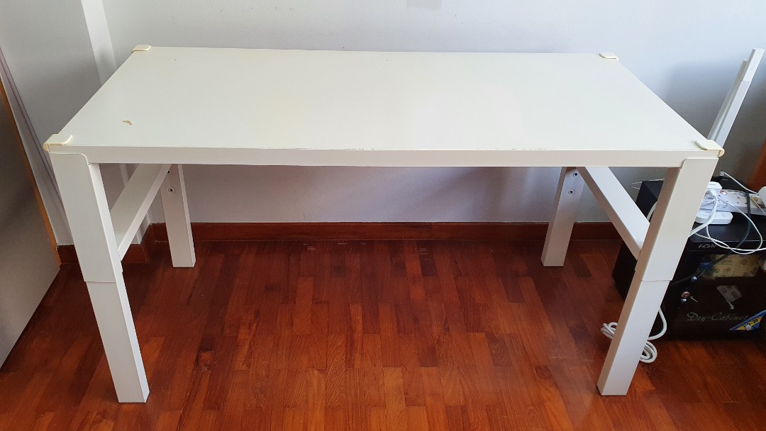 IKEA Pahl desk 128 x 58cm, Furniture & Home Living, Furniture, Tables