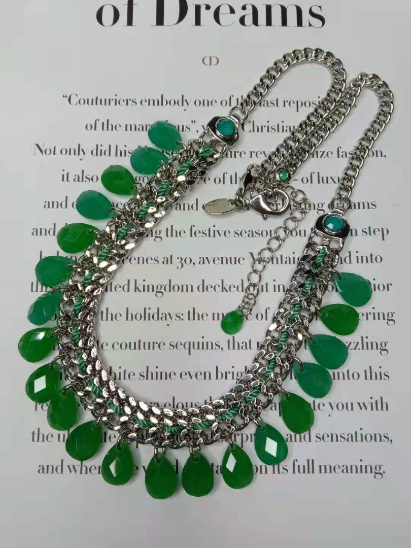 Lia Sophia Necklace, Women's Fashion 