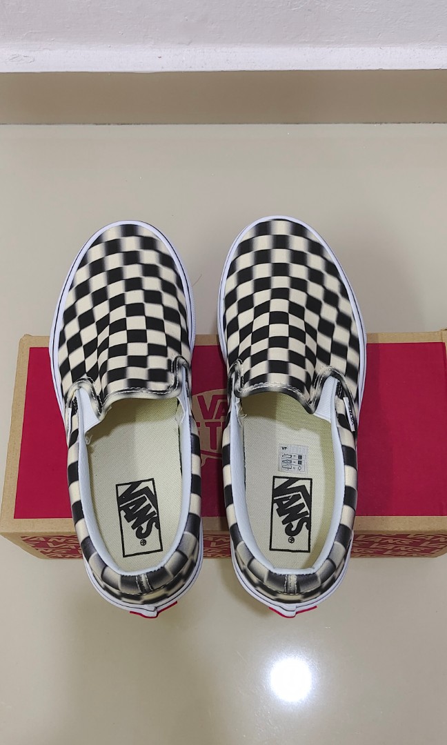Vans blur check slip on best sale
