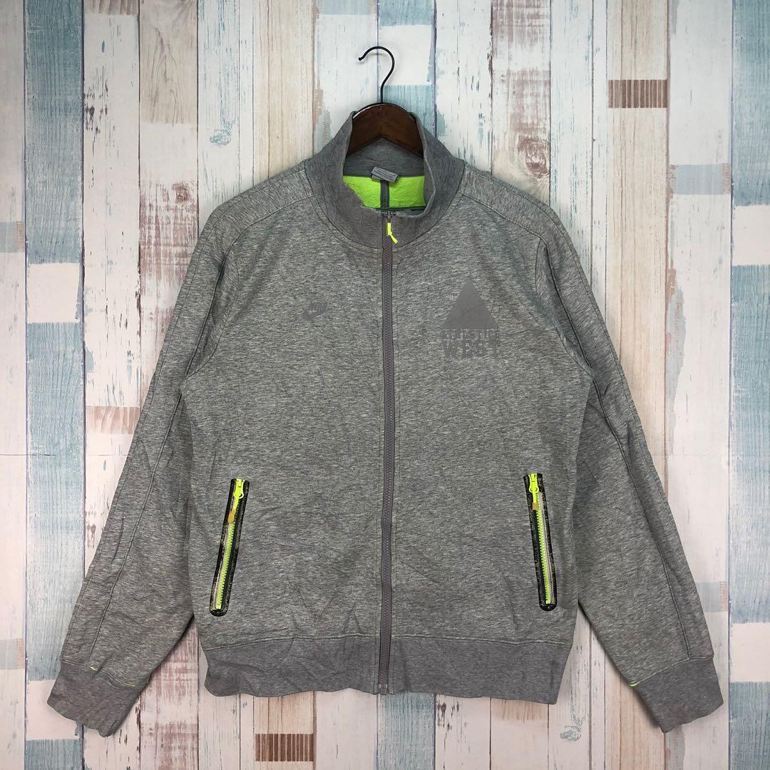 Nike reflective sweater store