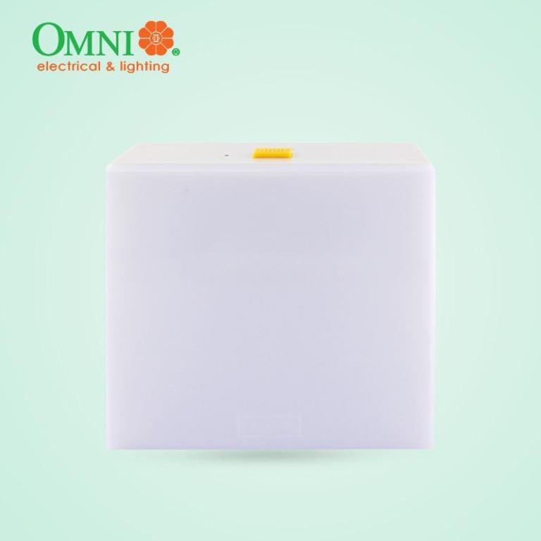 OMNI EMERGENCY LIGHT AEL 640 (Category: Electrical, Adaptors & Sockets) located in Quezon City. Submitted by igarta.enterprise (Listing ID 1120812601, Image 1). Description: OMNI Emergency Light AEL 640 Fits 1 unit in a Pouch OMNI Square Automatic Emergency Light with USB Charger AEL-640 Model: AEL-640 Light Source: 64pcs SMD LED 6500K Daylight Battery Capacity: Sealed lead acid rechargeable 6V4AH Charging Time : 20-24 Hours Performance (at full 