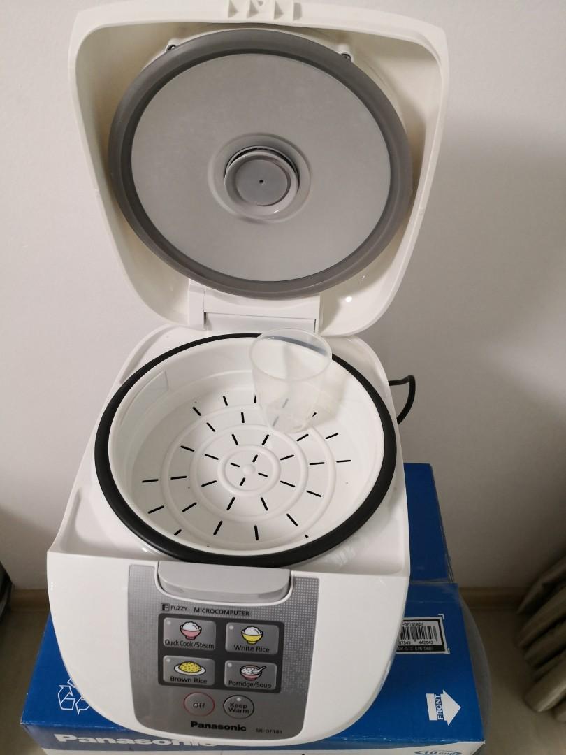 Panasonic rice cooker with Fuzzy Logic One Touch Operation. Hardly used