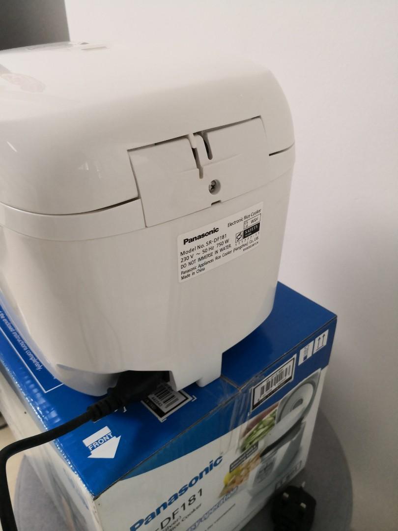 Panasonic rice cooker with Fuzzy Logic One Touch Operation. Hardly used