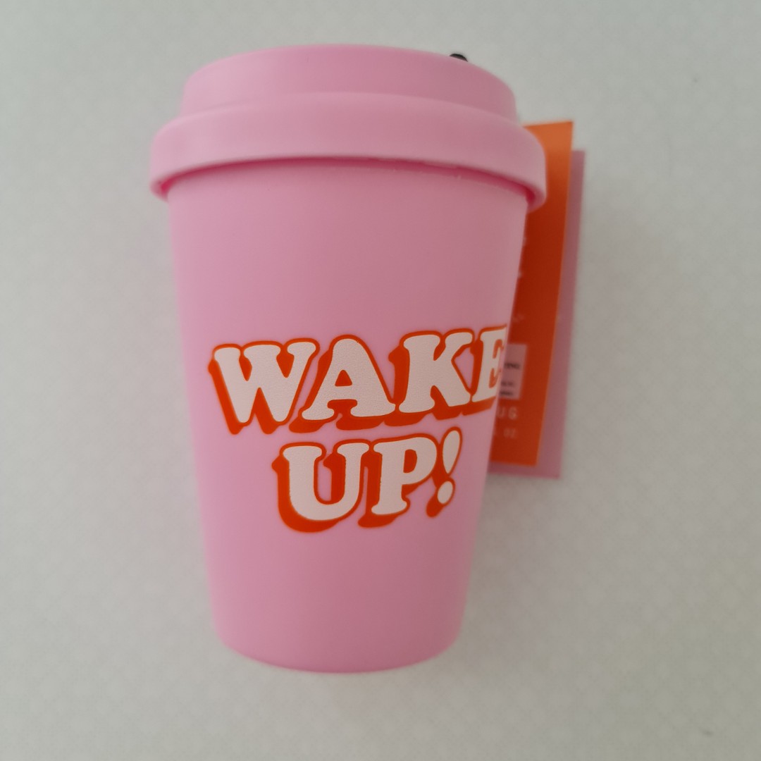 https://media.karousell.com/media/photos/products/2021/10/21/pink_tumbler_1634787822_7a8a2946.jpg