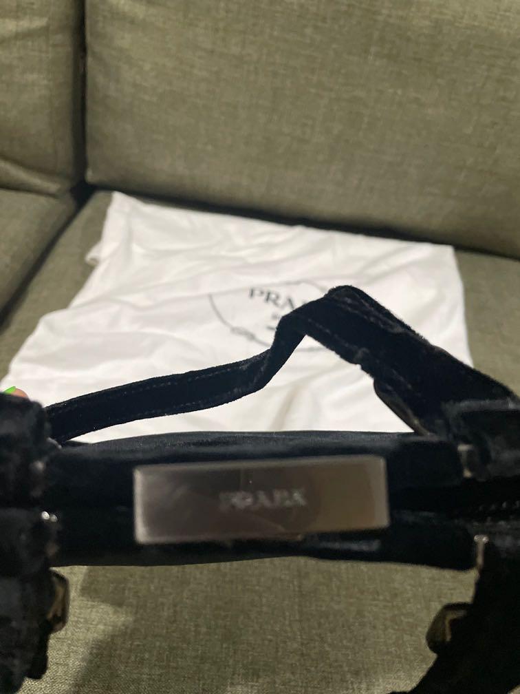 PRADA (Category: Bags & Wallets) located in Singapore. Submitted by alixlisa (Listing ID 1120801585, Image 3). Description: Velvet evening bag .
