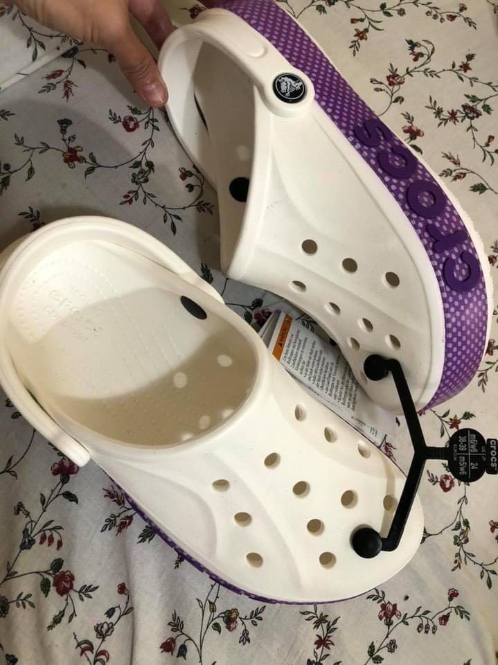purple crocs size 7