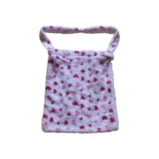 (Category: ) located in . Submitted by 8ribbons (Listing ID 1120836872, Image 1). Description: .