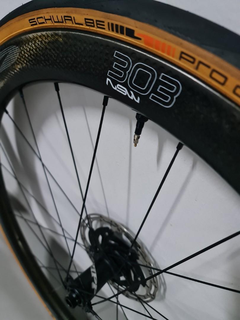 Zipp 303 NSW Disc Tubeless Carbon Wheelset, Sports Equipment, Bicycles