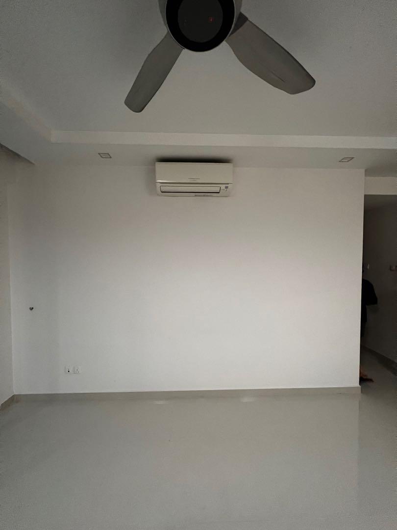 2x Aircon Unit for sale, with 2 remotes. NO compressor, TV & Home
