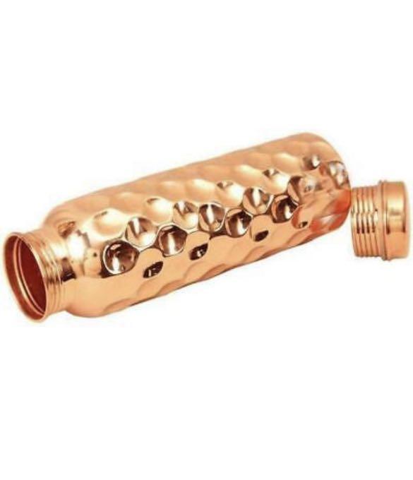💯 Pure Copper Water Bottle (Category: Water Bottles & Tumblers) located in Marikina City. Submitted by dgoldhub (Listing ID 1121003663, Image 3). Description: Made with Pure Copper Approx 1000ml In new hand Hammered, Diamond, Plain Design Leak Proof Good for stomach, skin, liver, kidney and as anti-aging .