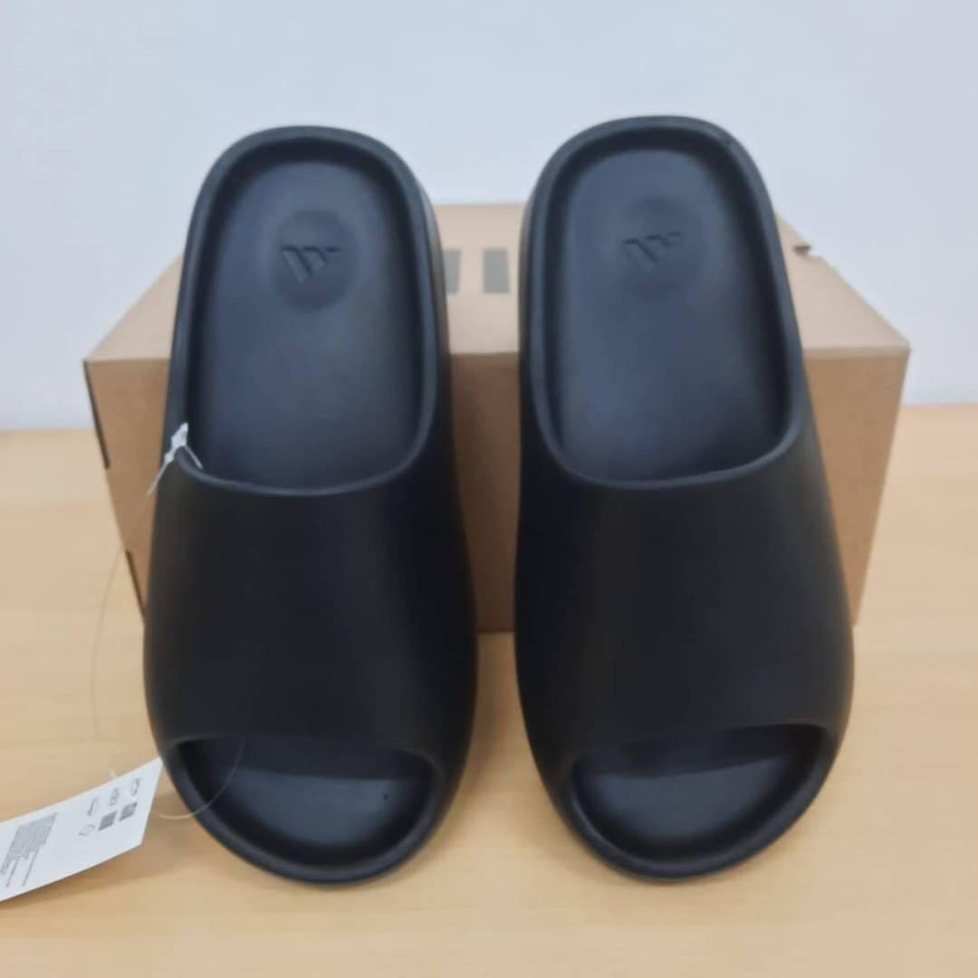 yeezy slides stretch