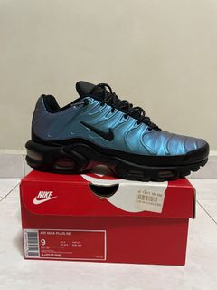 (Category: ) located in . Submitted by __legitsneakerhead__ (Listing ID 1121160357, Image 1). Description: .