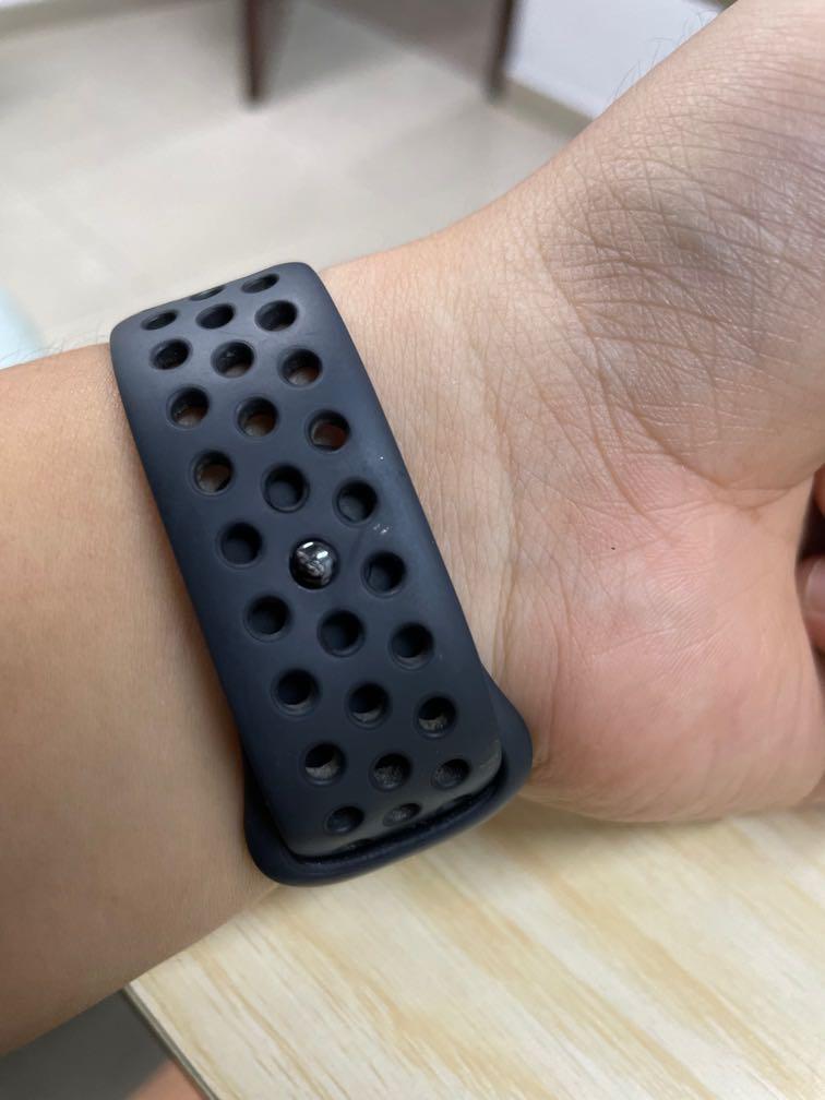 Apple watch 4 44mm cellular nike hot sale