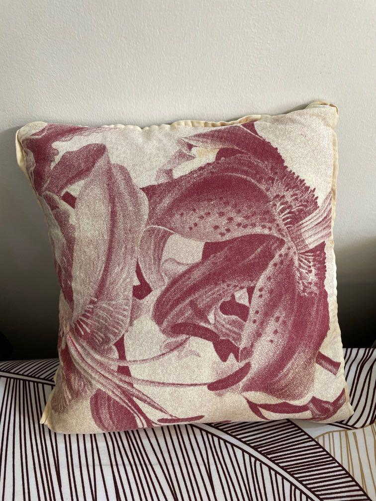 how to bleach pillows