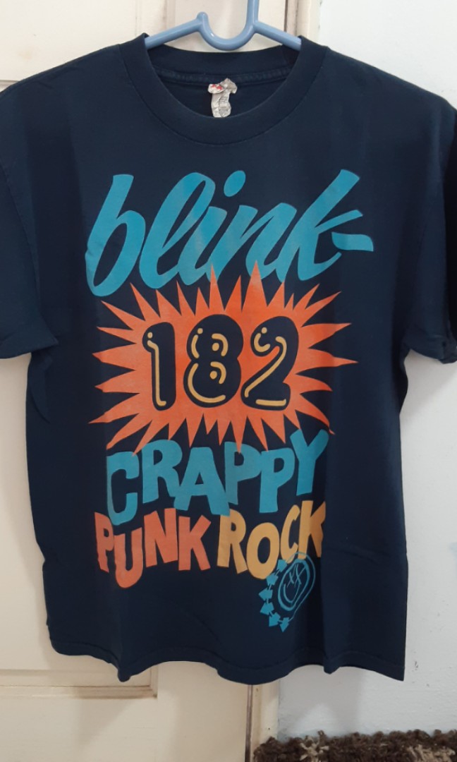 Blink 182 tee, Men's Fashion, Tops 
