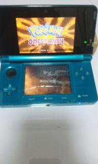 Blue Nintendo 3DS (Comes with charger)