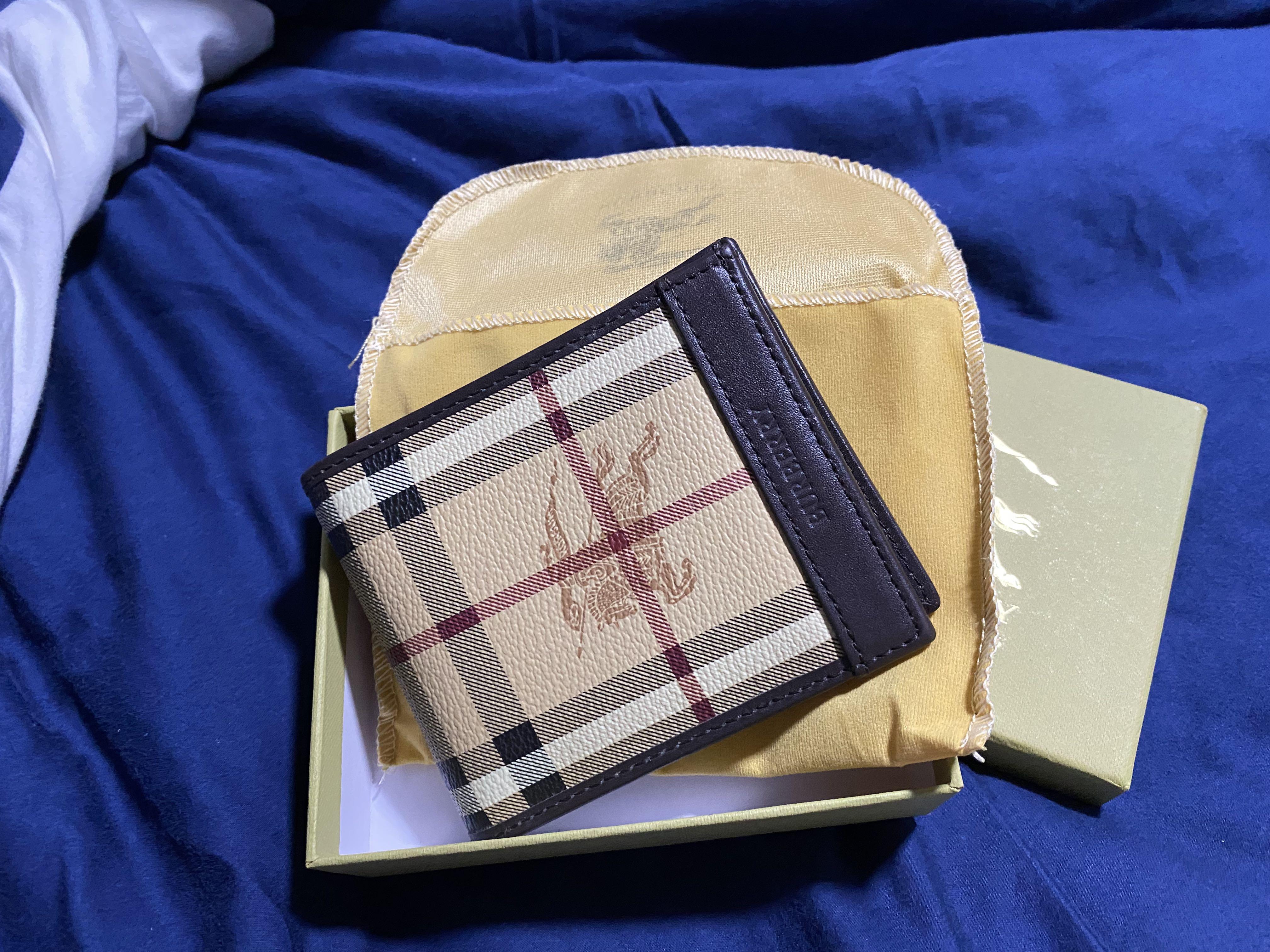 Burberry wallet, Men's Fashion, Watches & Accessories, Wallets & Card