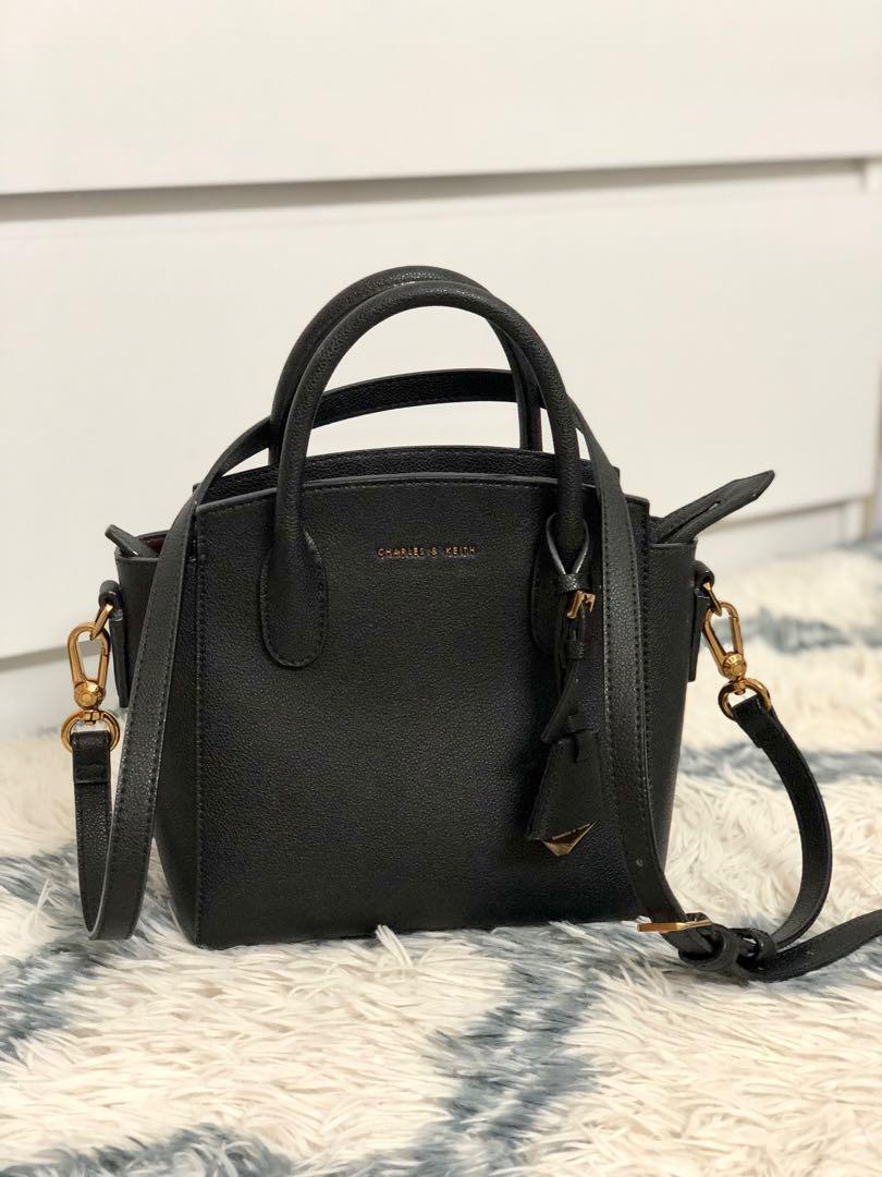 charles and keith bag Double Handle Trapeze Tote Black｜TikTok Search