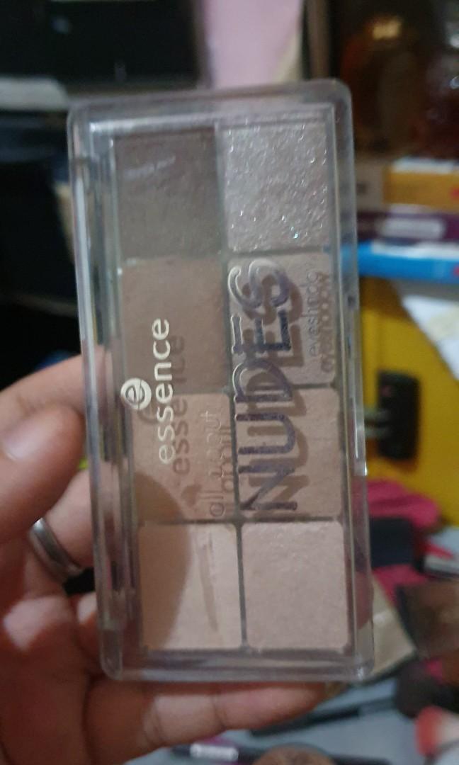 Essence Nude Eyeshadow Palette (Category: Makeup) located in Manila. Submitted by kiersten2792 (Listing ID 1121159366, Image 1). Description: Swatched only! Bought from SM North EDSA. rfs: Decluttering.