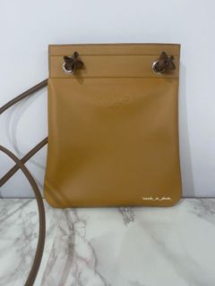 （分類：）位於 。 由 luisophie 提交（商品編號 1121156230，圖片 1）。簡介： 。